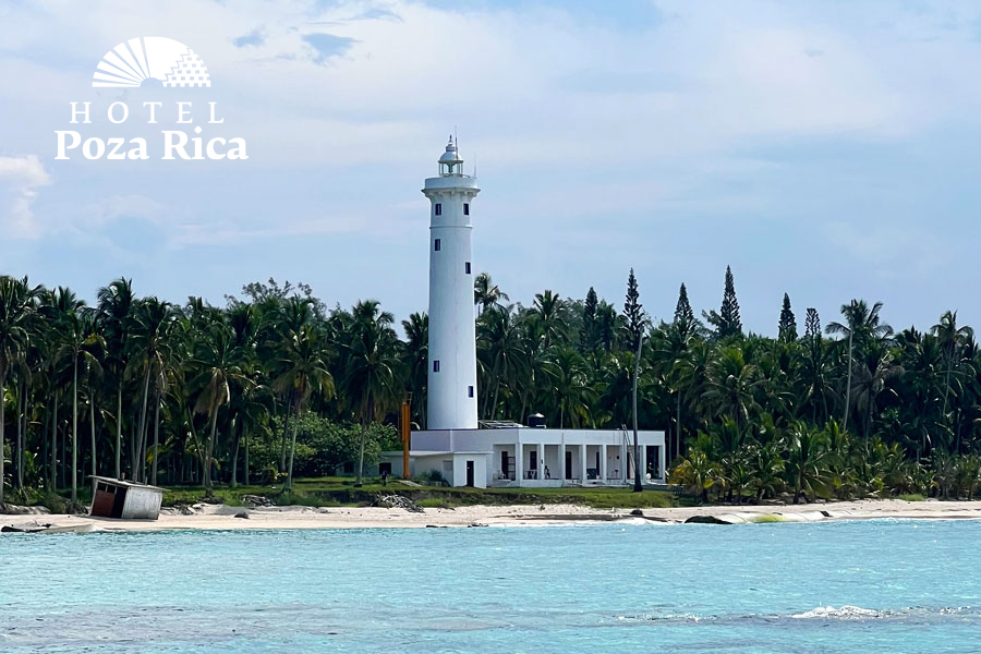 Isla de Lobos, Hoteles en Poza Rica