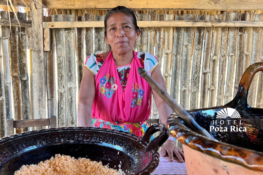 Las Mujeres de Humo, Hotel en Poza Rica